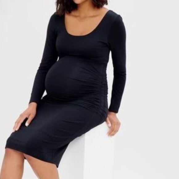 Isabel Maternity by Ingrid & Isabel Dresses & Skirts - Isabel Maternity by Ingrid & Isabel Midi Dress Long Sleeve Black size Small